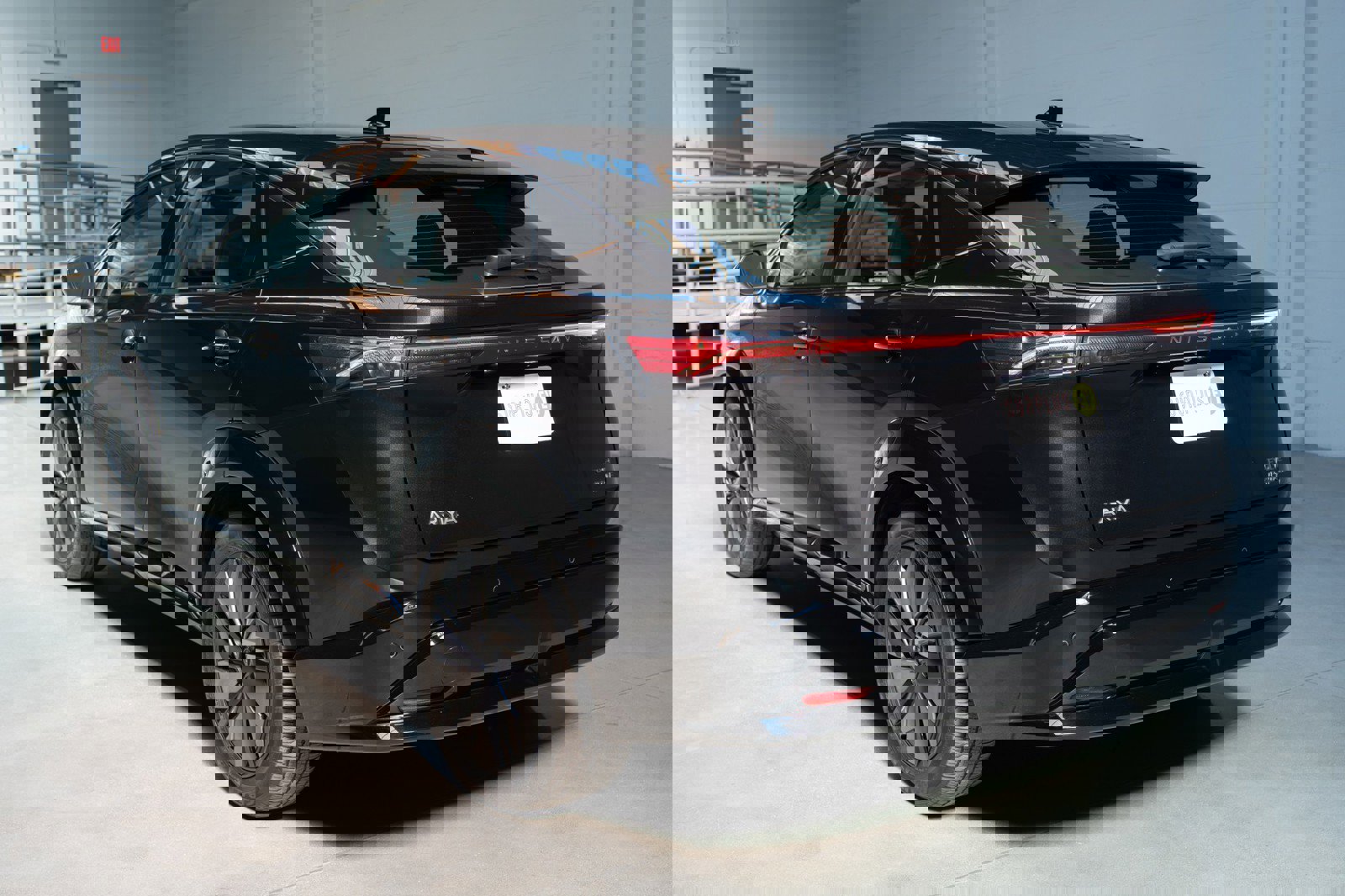 Used 2023 Nissan Ariya AWD image 16