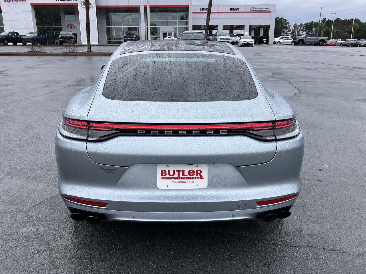 Used 2023 Porsche Panamera Platinum Edition w/ Sportdesign Package image 4