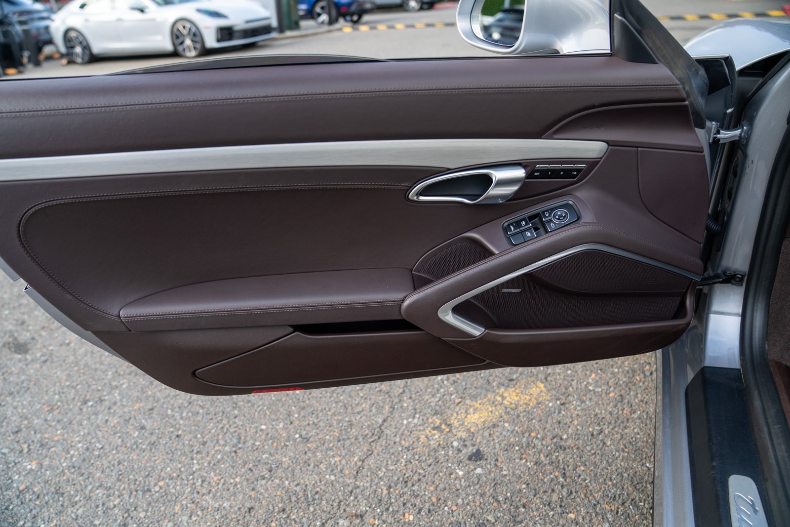 Used 2014 Porsche 911 Turbo S AWD/4WD image 10