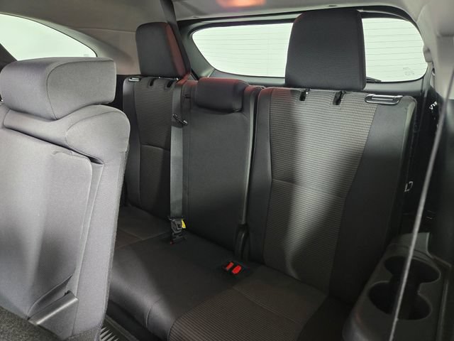 Used 2024 Toyota Highlander LE AWD/4WD image 18