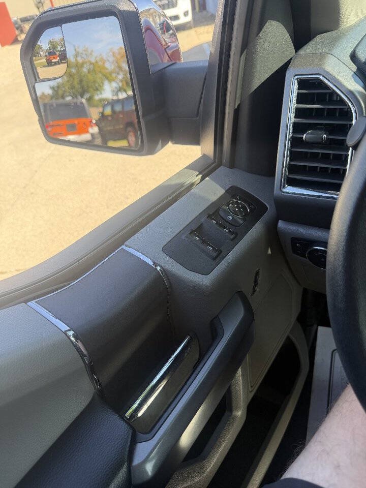 Used 2016 Ford F150 XLT AWD/4WD image 19