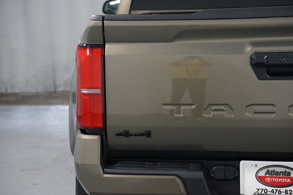 Certified 2025 Toyota Tacoma TRD Sport AWD/4WD image 10