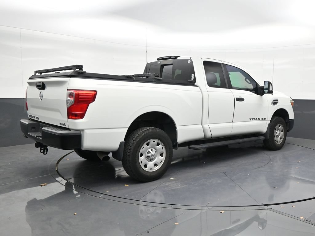 Used 2017 Nissan Titan S AWD/4WD image 5
