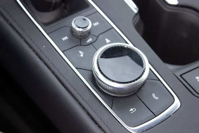 Used 2023 Cadillac XT4 Luxury w/ Cold Weather Package image 34