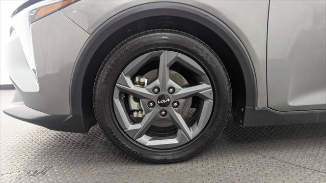 Used 2025 Kia K4 FWD image 28