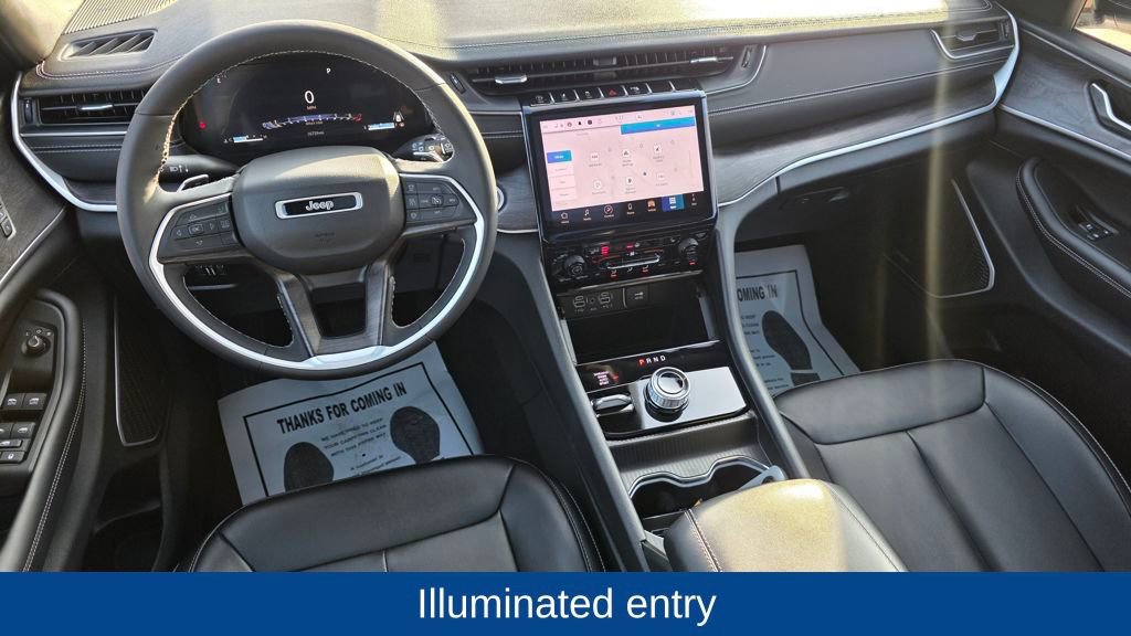 Used 2024 Jeep Grand Cherokee L Limited w/ Black Appearance Package image 28