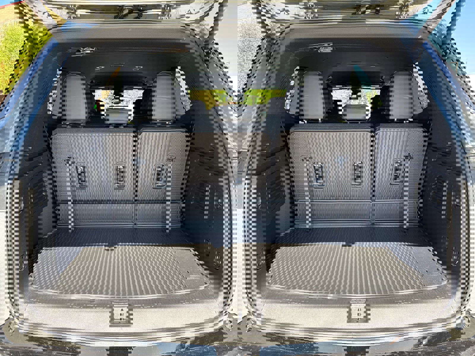 Used 2026 Buick Enclave Sport Touring w/ LPO, Floor Liner Package image 9