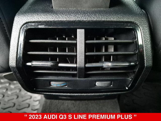 Used 2023 Audi Q3 2.0T Premium Plus w/ Premium Plus Package AWD/4WD image 30