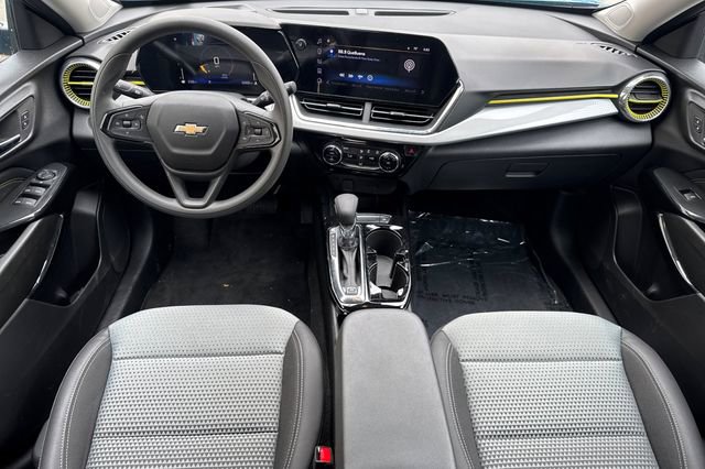 Used 2026 Chevrolet Trax LT image 15