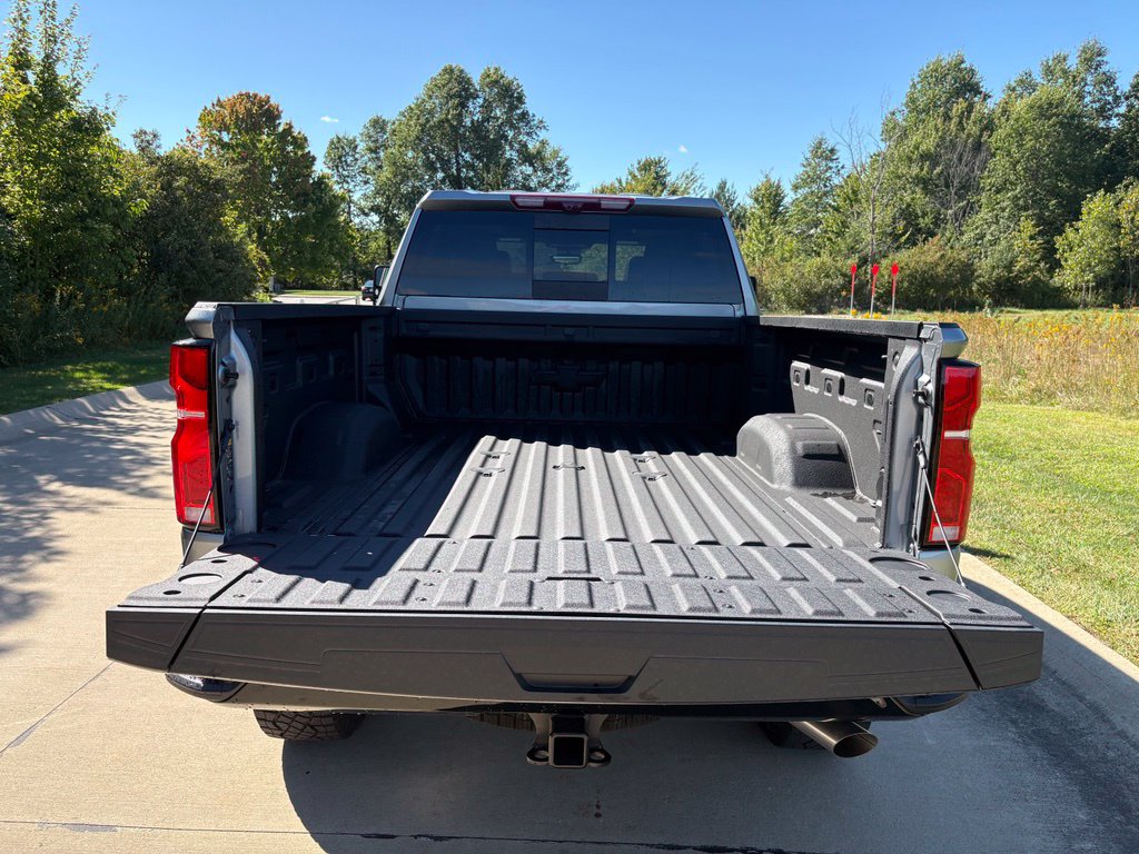 New 2026 Chevrolet Silverado 2500 ZR2 w/ LPO, Dark Essentials Package AWD/4WD image 67