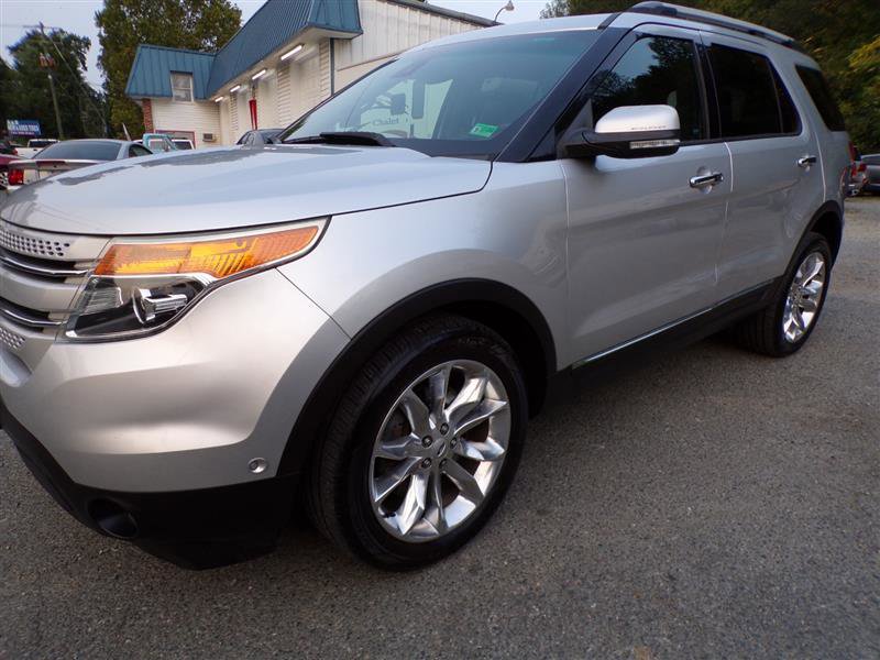 Used 2015 Ford Explorer Limited w/ Equipment Group 302A image 5