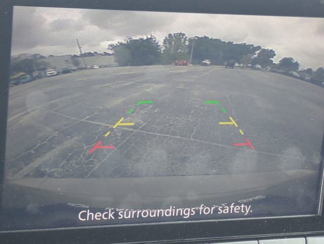 Used 2025 Nissan Rogue SV image 24