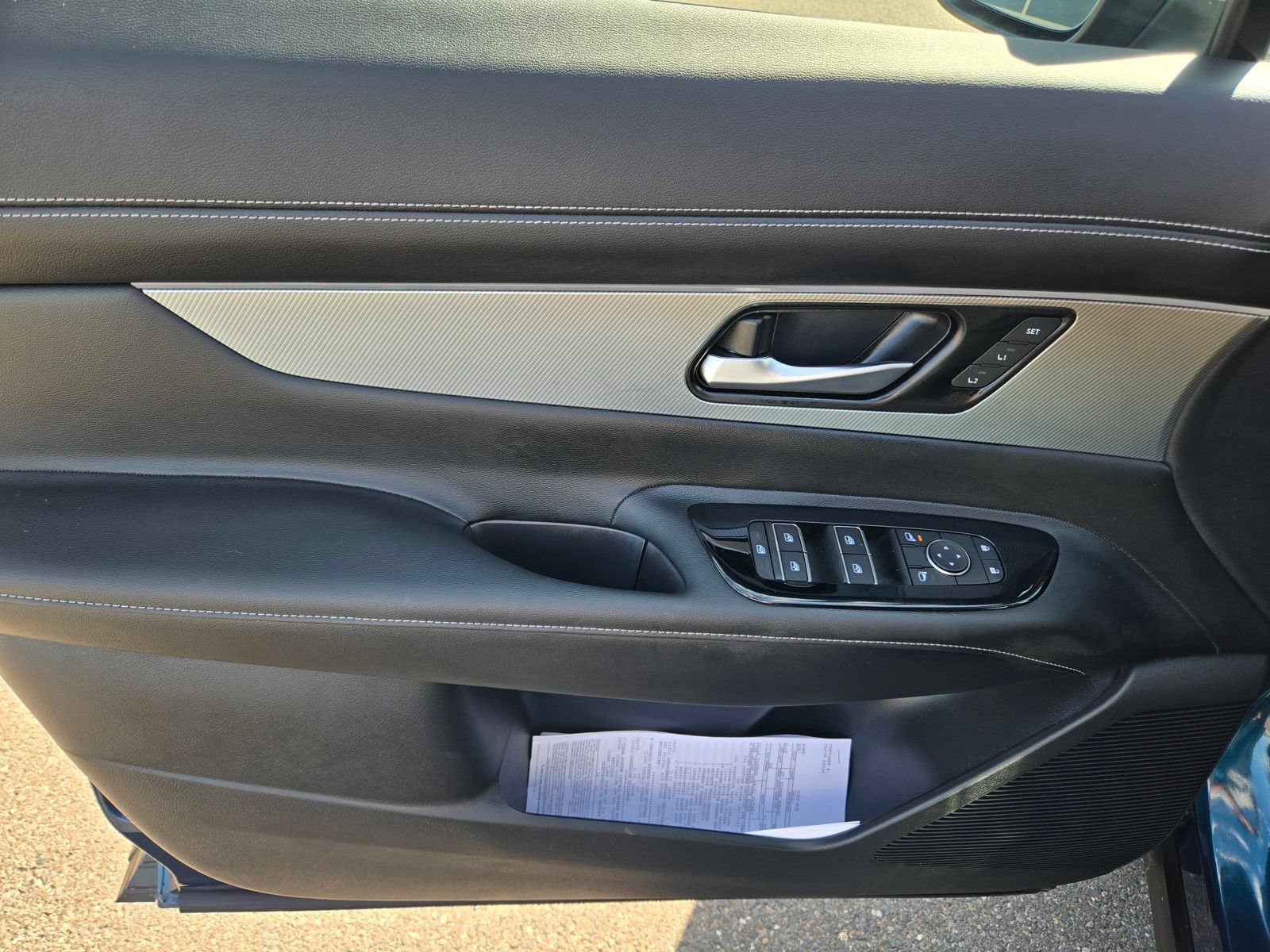 Used 2025 Nissan Murano SL w/ Cargo Package AWD/4WD image 22