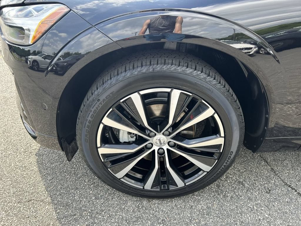 Certified 2023 Volvo XC60 B5 Plus w/ Climate Package AWD/4WD image 10
