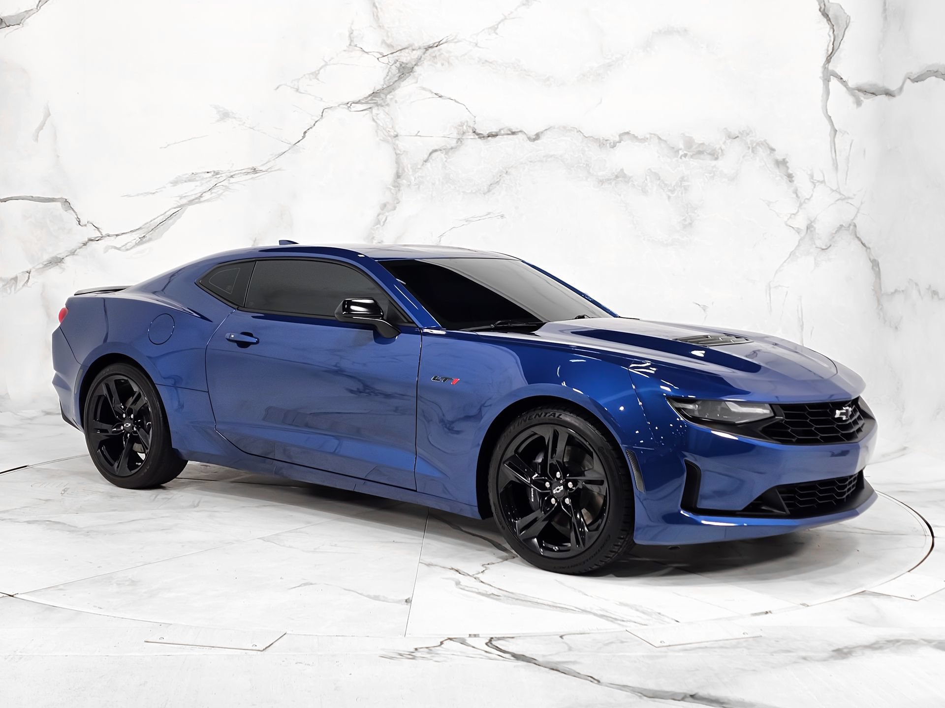 Used 2022 Chevrolet Camaro LT RWD image 4