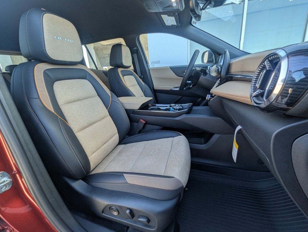 New 2026 Chevrolet Equinox ACTIV w/ Convenience Package III image 13