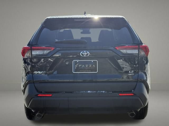 Used 2025 Toyota RAV4 LE image 4