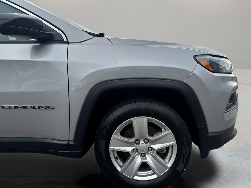 Used 2022 Jeep Compass Latitude image 25