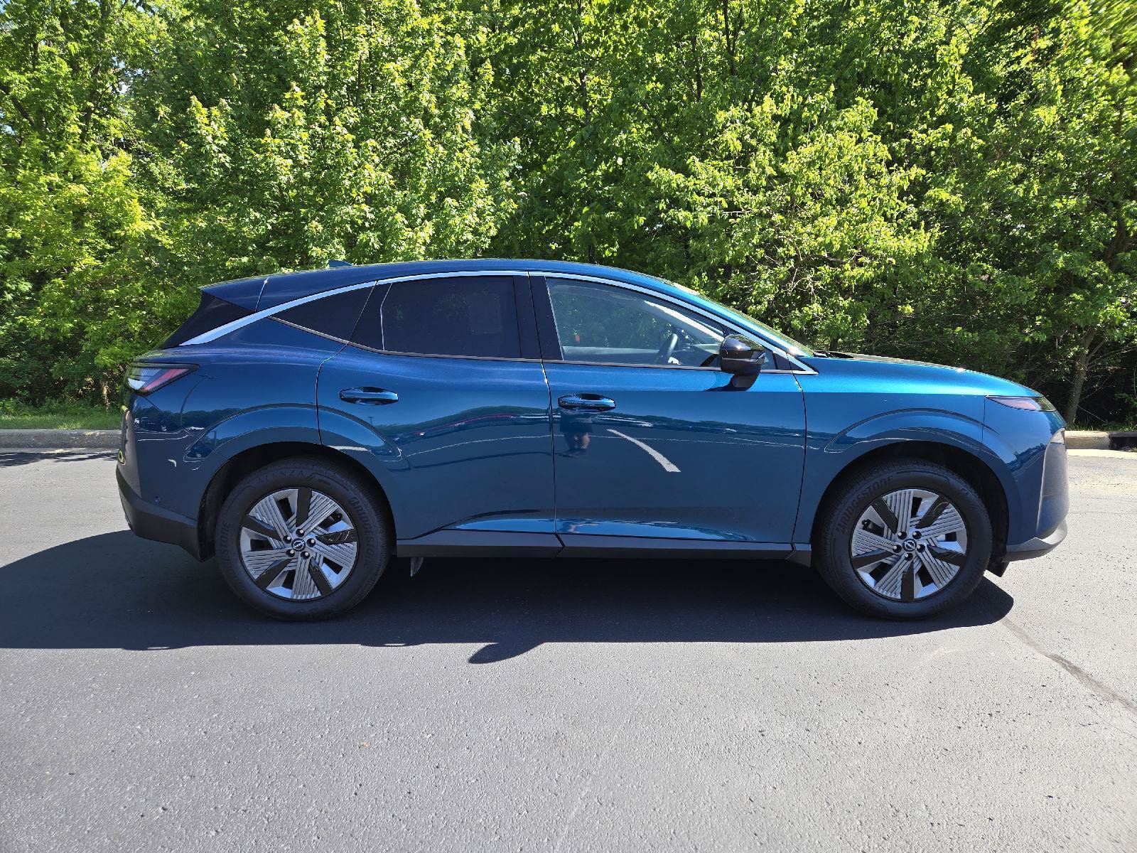 Used 2025 Nissan Murano SL w/ Cargo Package AWD/4WD image 2