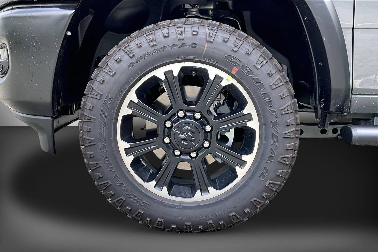 New 2026 RAM 2500 Warlock AWD/4WD image 32