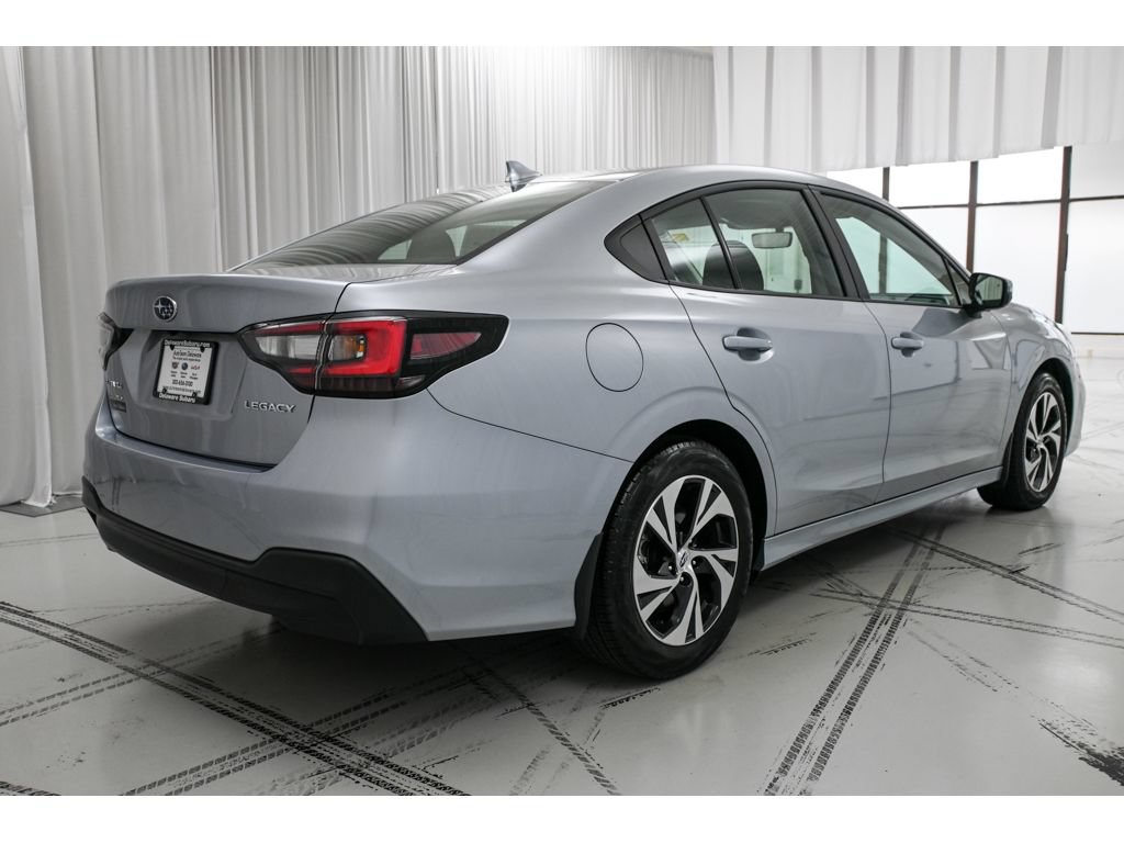 Used 2025 Subaru Legacy Premium AWD/4WD image 7