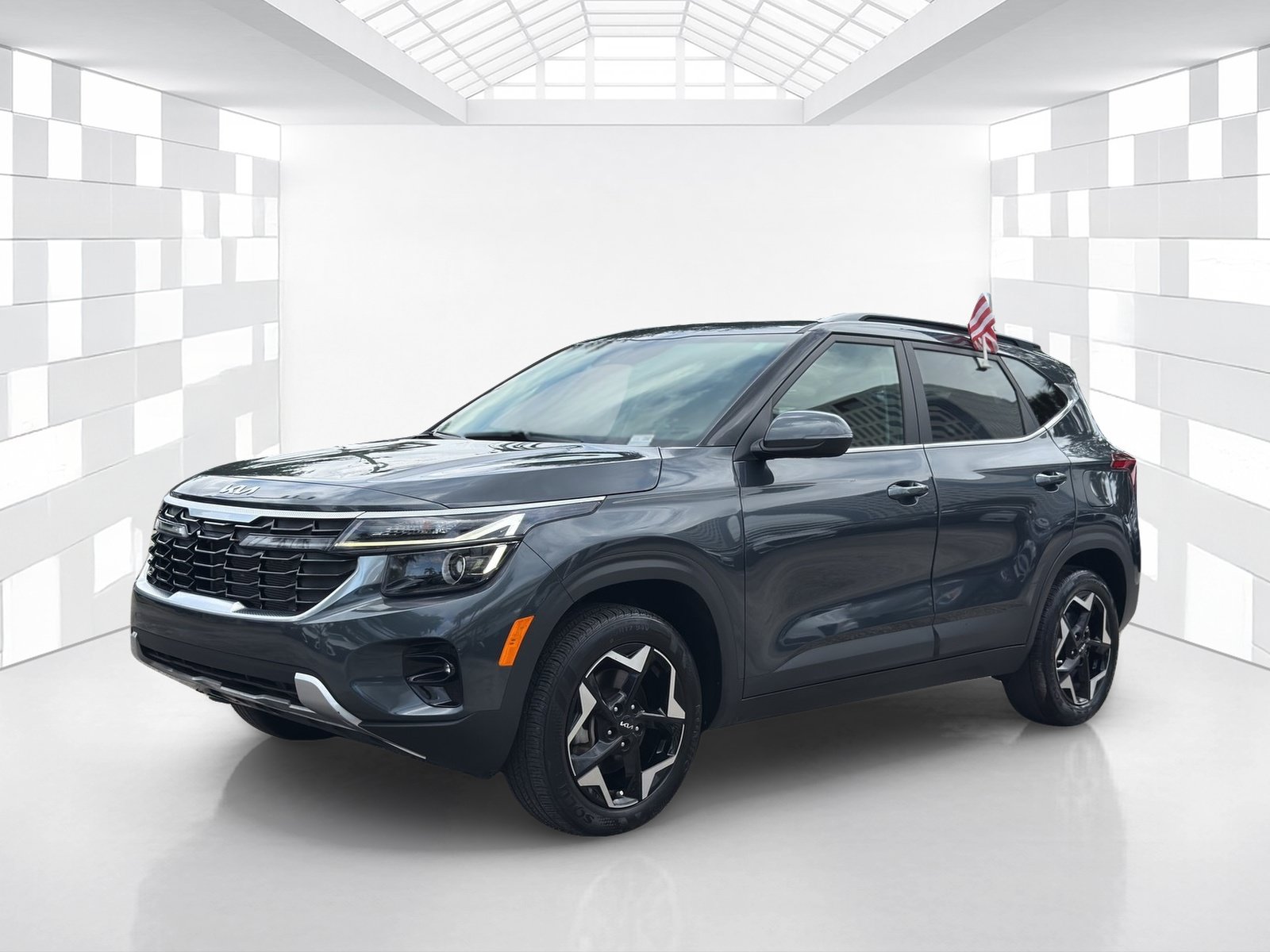 Used 2024 Kia Seltos EX AWD/4WD image 3