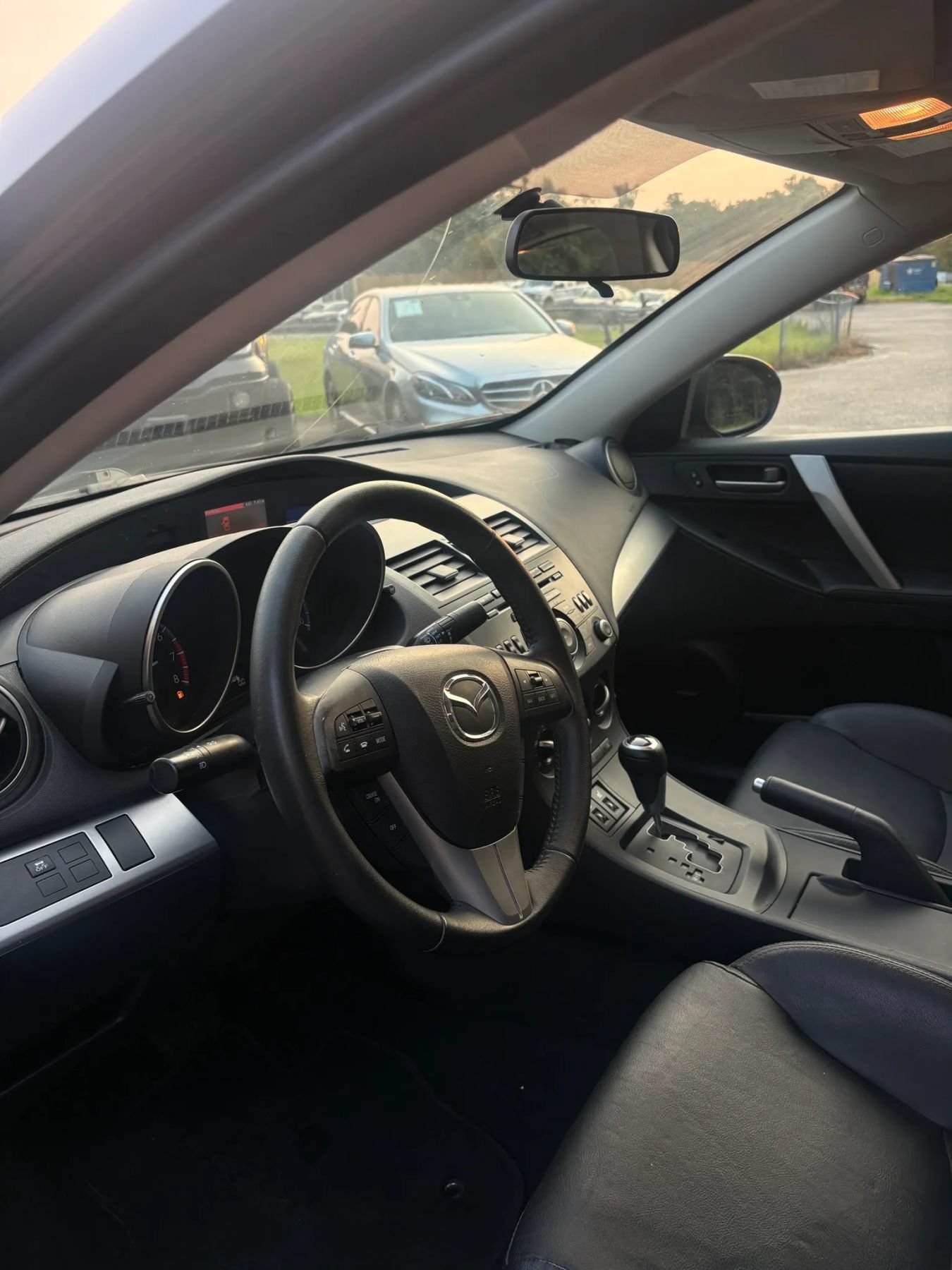 Used 2012 MAZDA MAZDA3 i Grand Touring FWD image 8