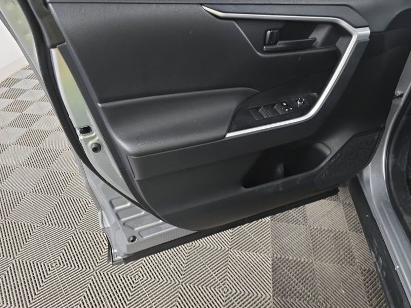 Used 2024 Toyota RAV4 LE image 25