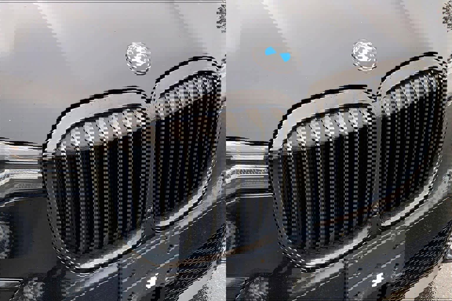 Used 2022 BMW X7 M50i image 31