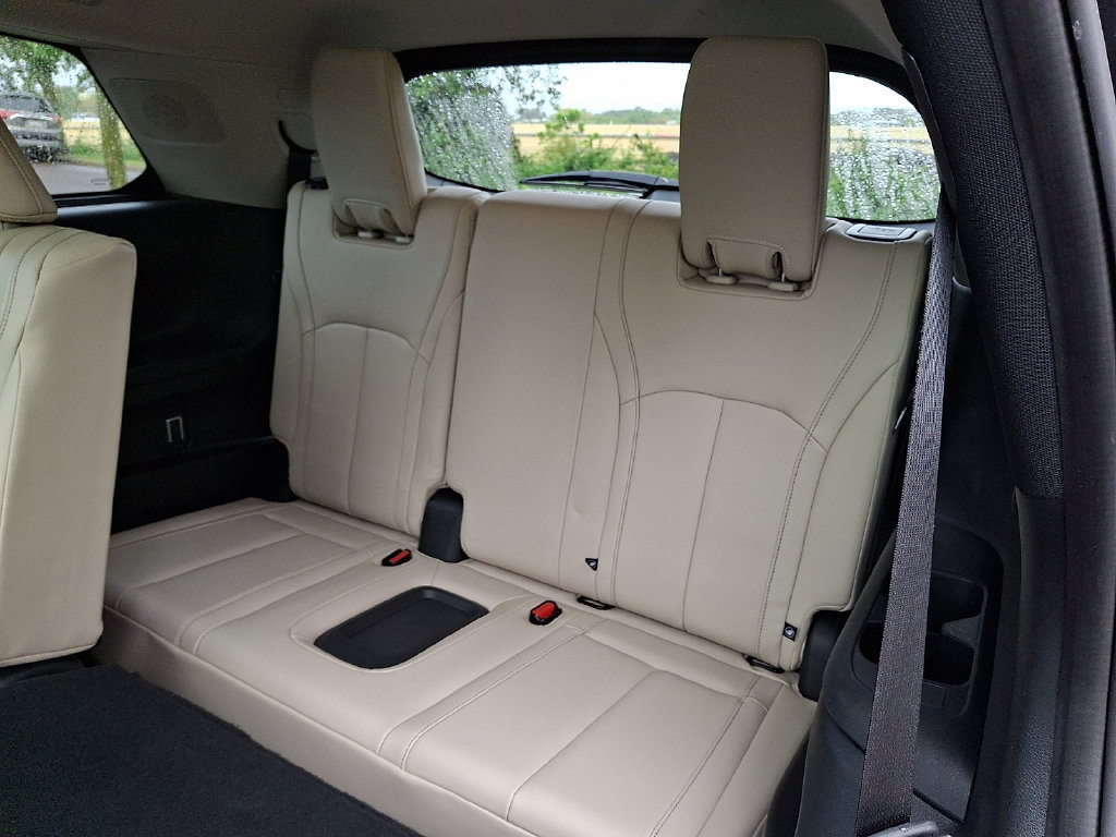 Certified 2023 INFINITI QX60 Luxe w/ Cargo Package AWD/4WD image 10