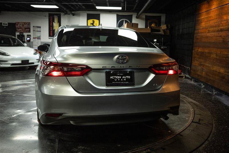Used 2024 Toyota Camry LE image 6
