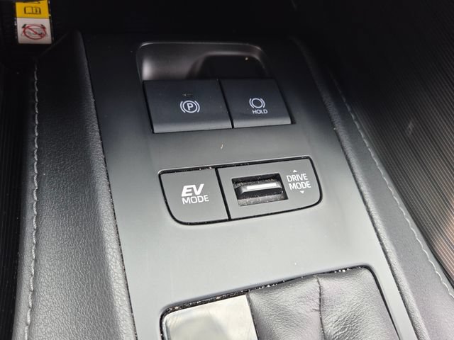 Used 2022 Toyota Venza Limited AWD/4WD image 24