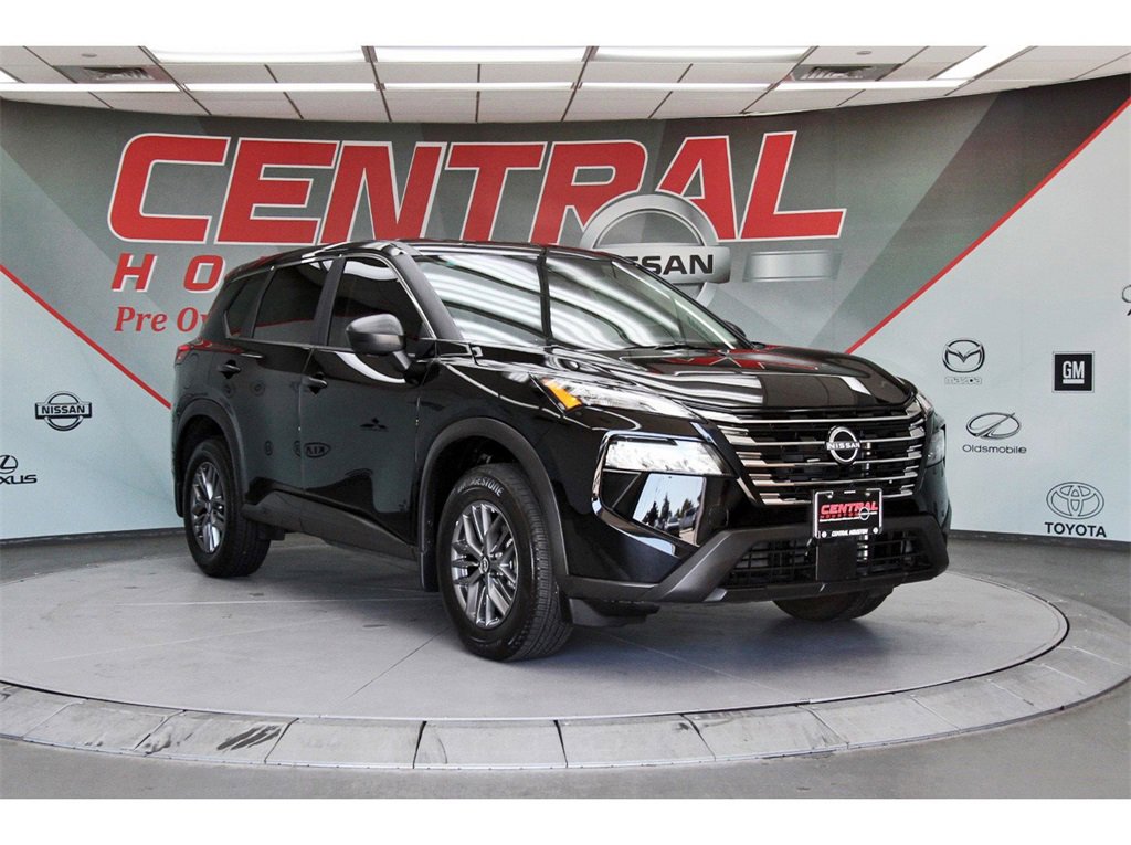 Used 2025 Nissan Rogue S