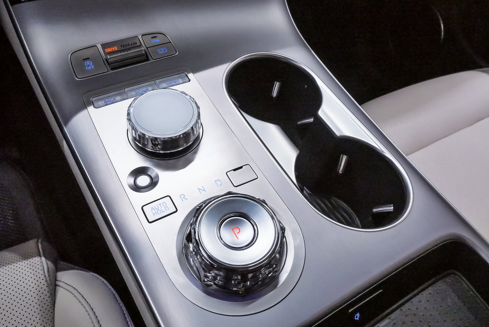 Certified 2026 Genesis GV70 2.5T Select image 18