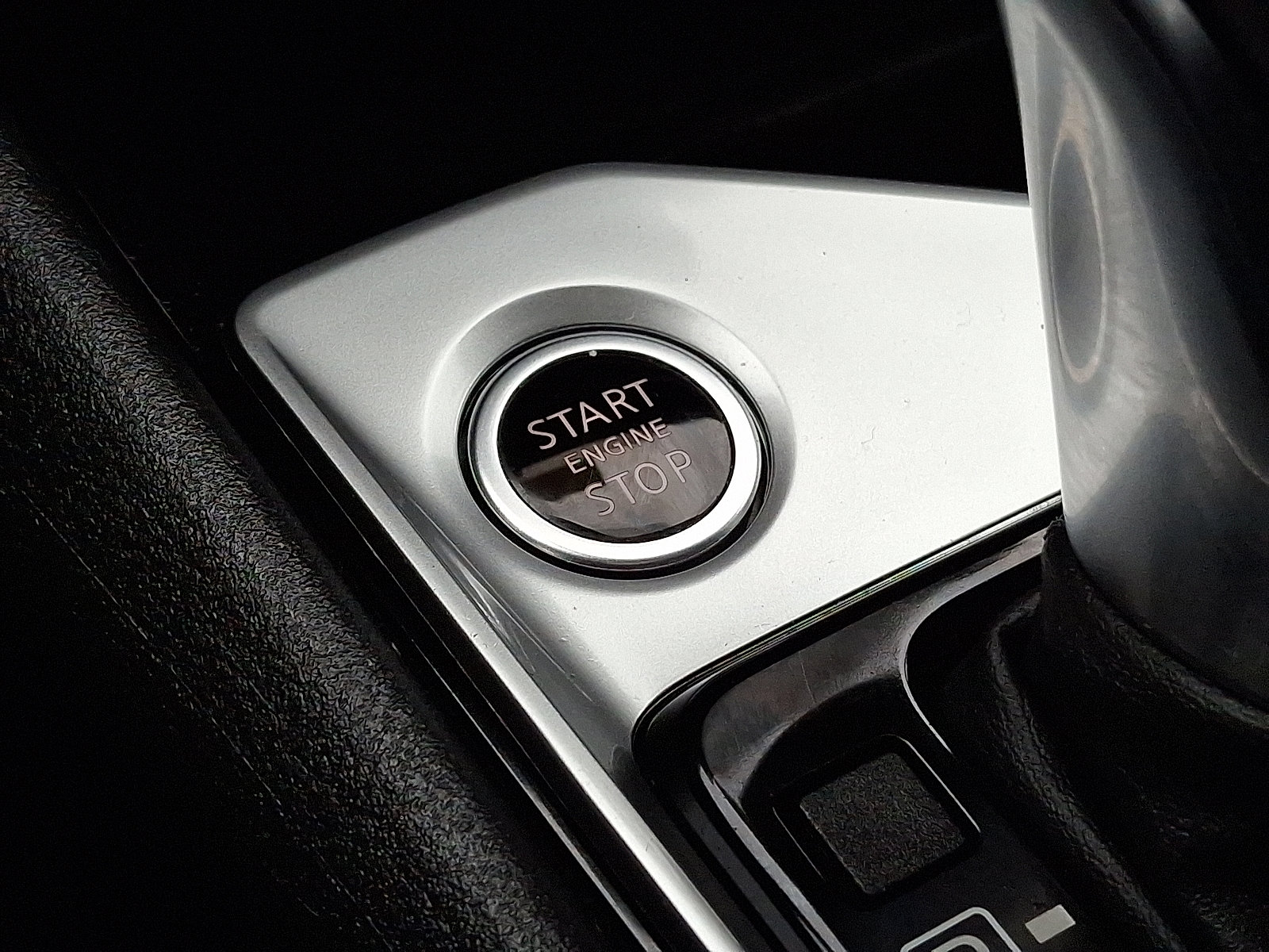 Used 2021 Nissan Altima 2.5 SV w/ SV Premium Package image 24