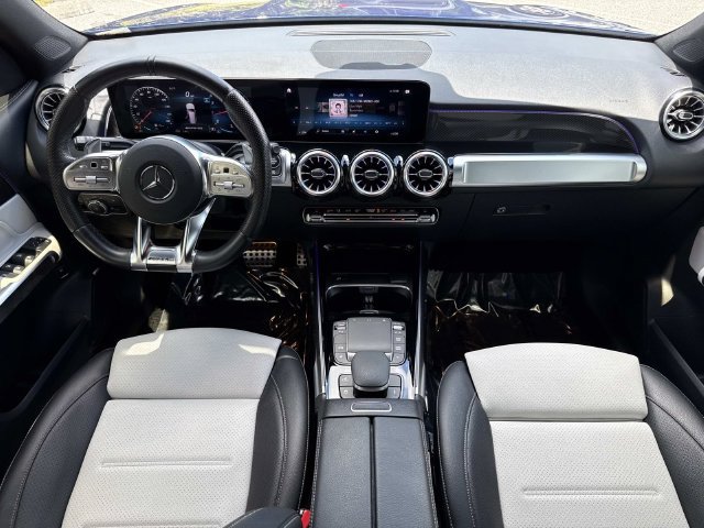 Used 2022 Mercedes-Benz GLB 35 AMG 4MATIC image 18