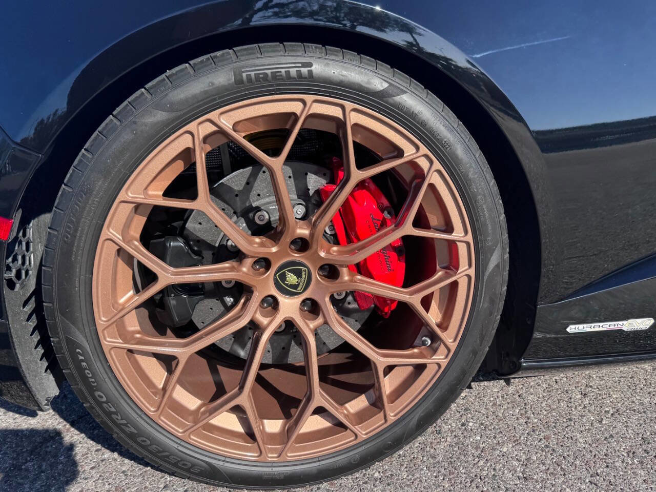 Used 2022 Lamborghini Huracan EVO image 52