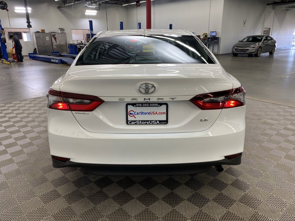 Used 2024 Toyota Camry LE image 15