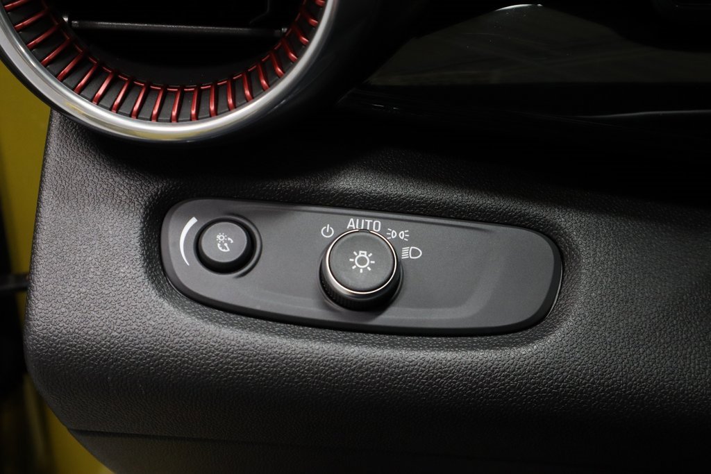 Used 2024 Chevrolet Trax RS w/ Driver Confidence Package image 26