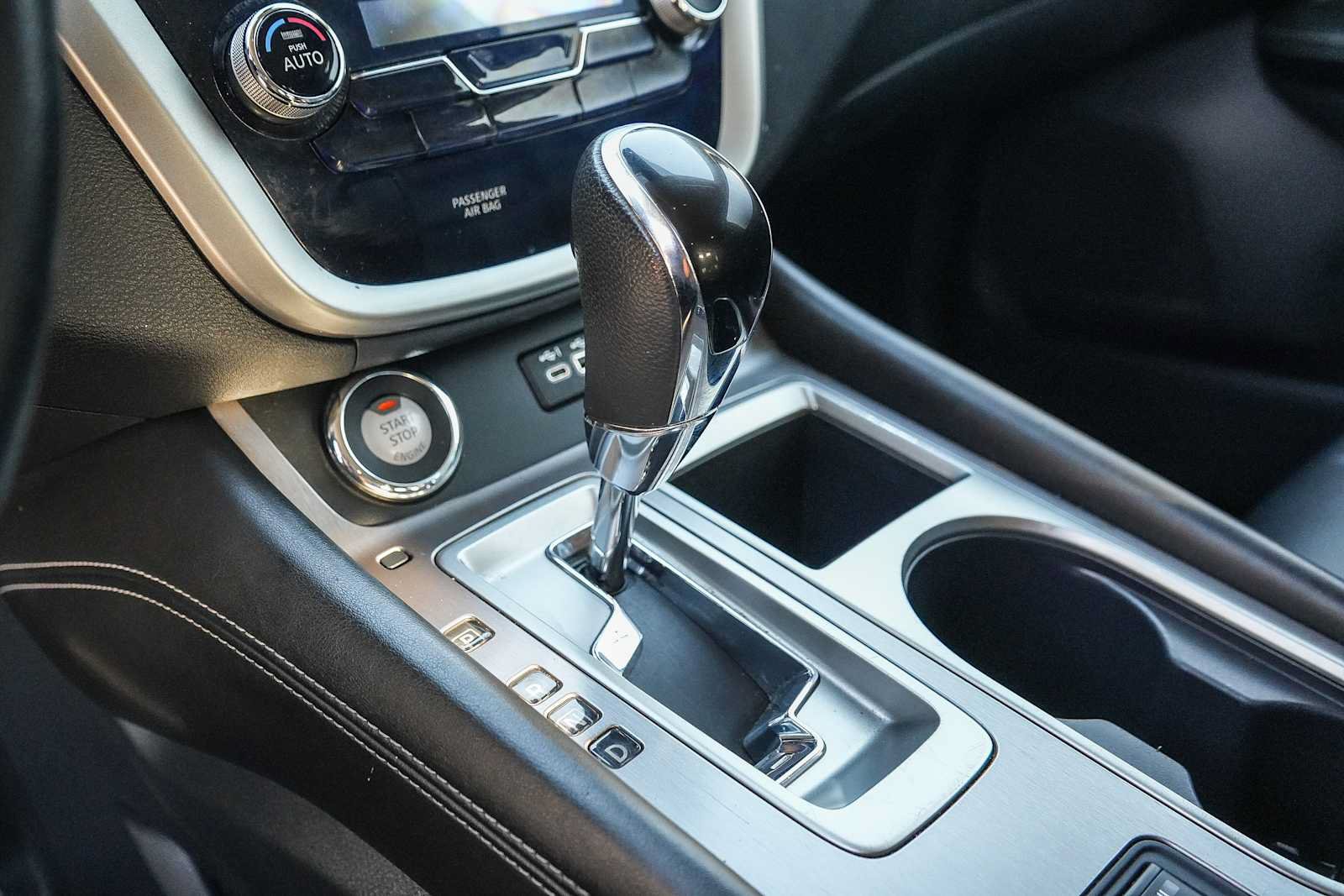 Used 2023 Nissan Murano SV AWD/4WD image 19