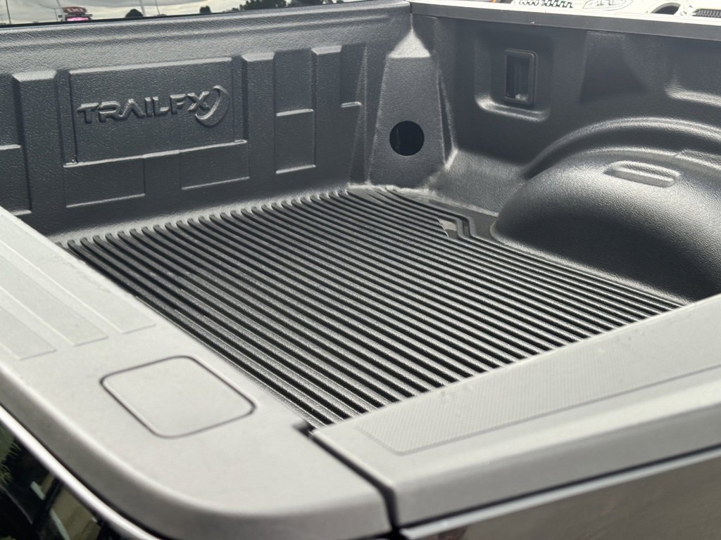 Used 2021 Ford F250 Lariat image 9