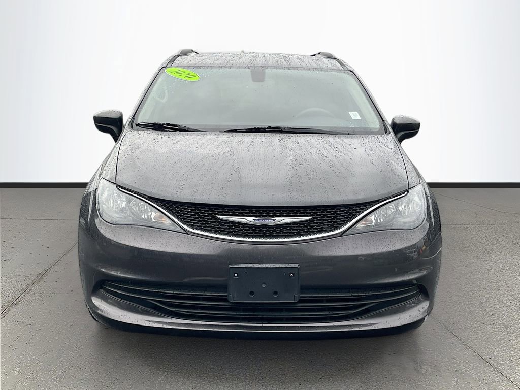 Certified 2020 Chrysler Voyager Lxi image 2