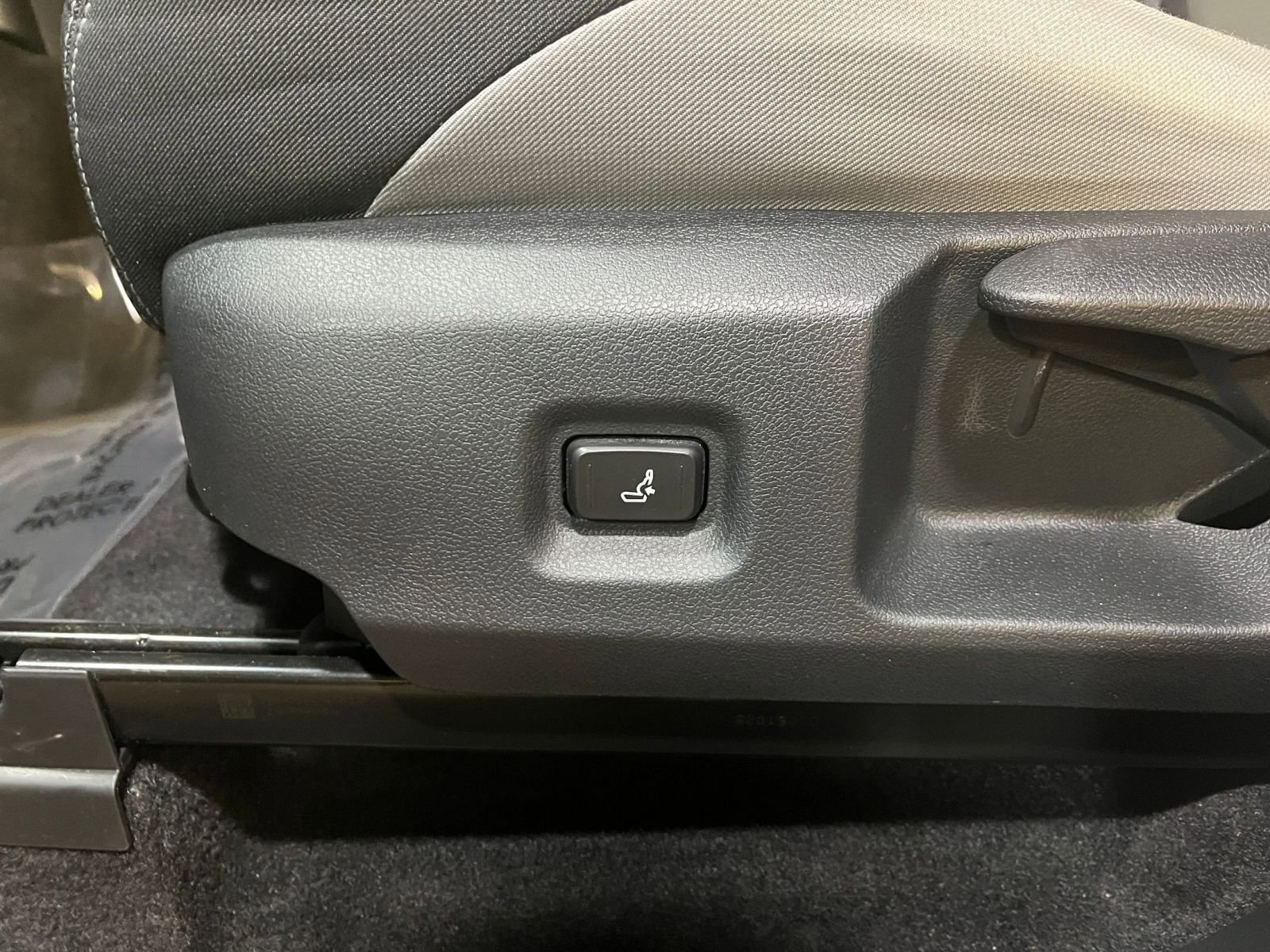 Used 2025 Toyota Tacoma TRD Off-Road image 24