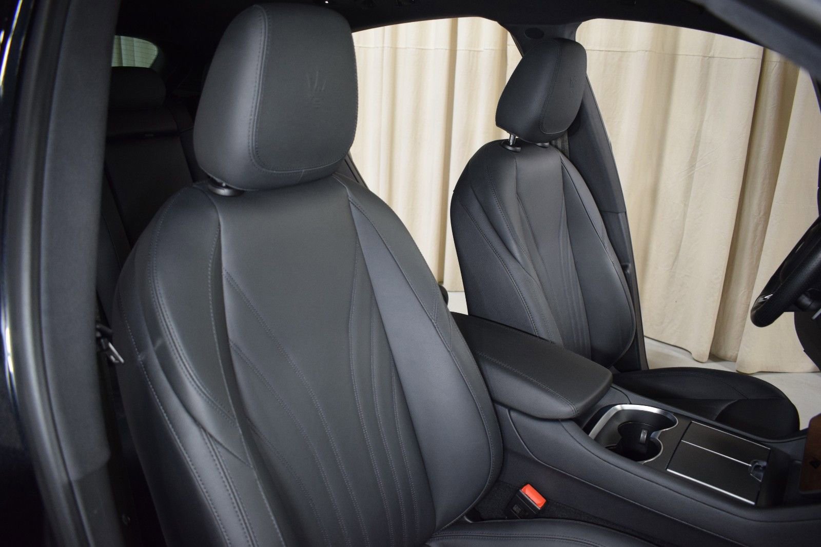 Certified 2024 Maserati Grecale Modena AWD/4WD image 25