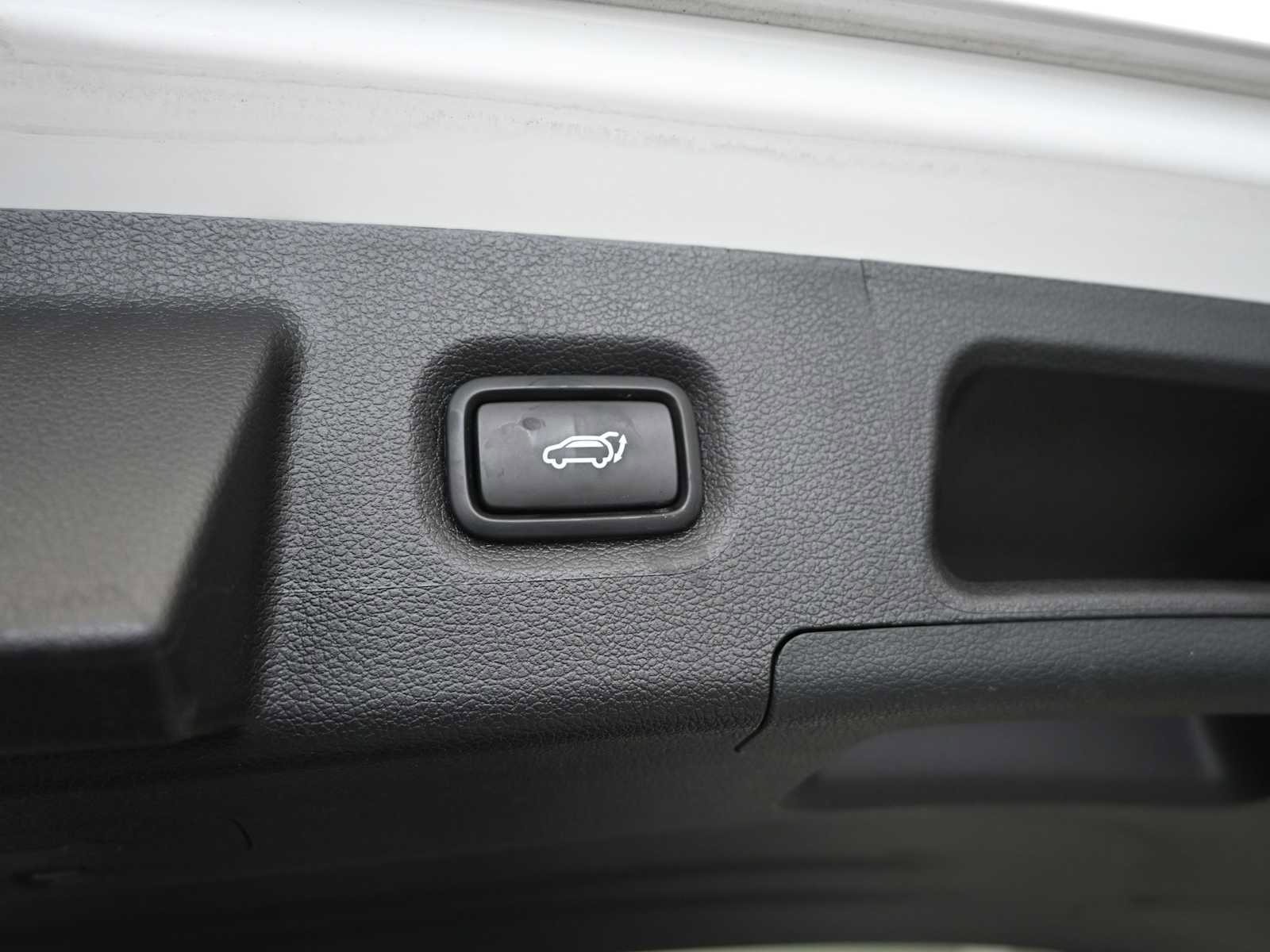 Used 2023 Hyundai Santa Fe SEL image 25