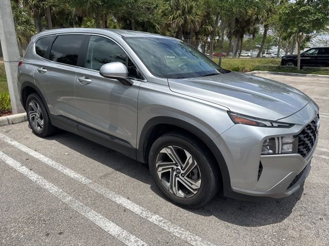 Used 2023 Hyundai Santa Fe SE FWD image 4