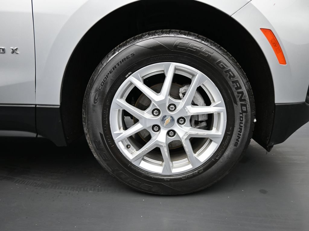 Used 2022 Chevrolet Equinox LS AWD/4WD image 10