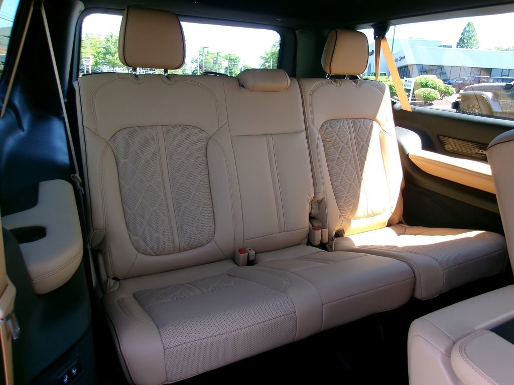 New 2026 Jeep Grand Wagoneer L Summit AWD/4WD image 10