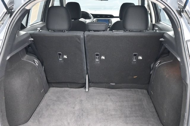 Used 2023 Nissan Kicks SV FWD image 18