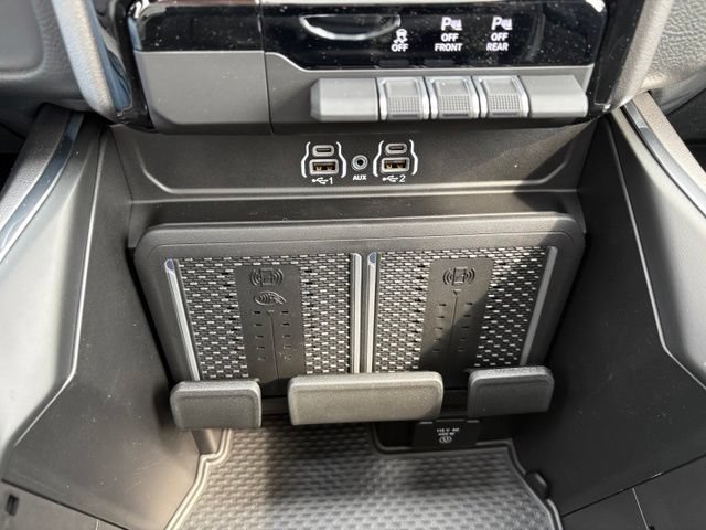 New 2027 RAM 1500 Laramie w/ Night Edition AWD/4WD image 33